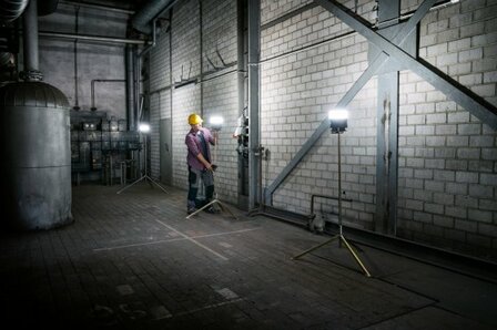 Faretto mobile a LED alimentato a batteria 360&deg; BF 3000 MA 3000lm, IP54