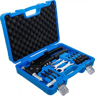 Serie di rivettatrici per rivetti standard, dadi e gambi per rivetti