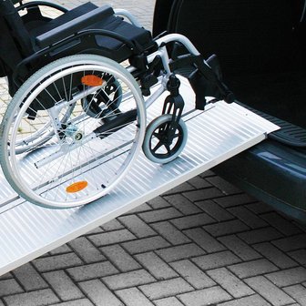 Rampa pieghevole in alluminio per sedia a rotelle 122x73cm 270kg