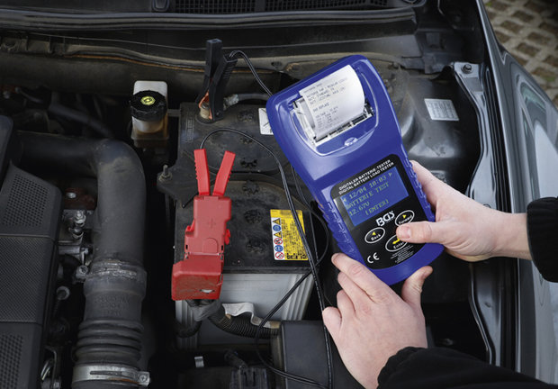 Tester digitale per batteria e sistema di ricarica con stampante