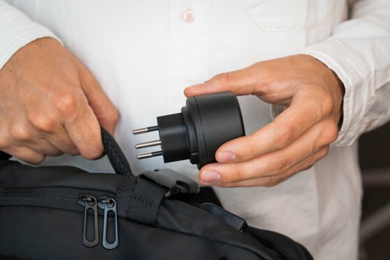 Adattatore da viaggio DE CH Interruttore automatico 10A