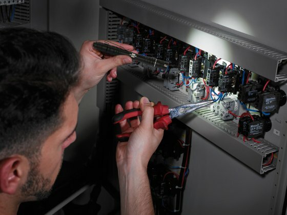 Torcia LED TL 210 F, IP44, 180lm
