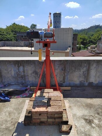 Gru edile 500kg 25m elettrica 230V Rotazione a 360°