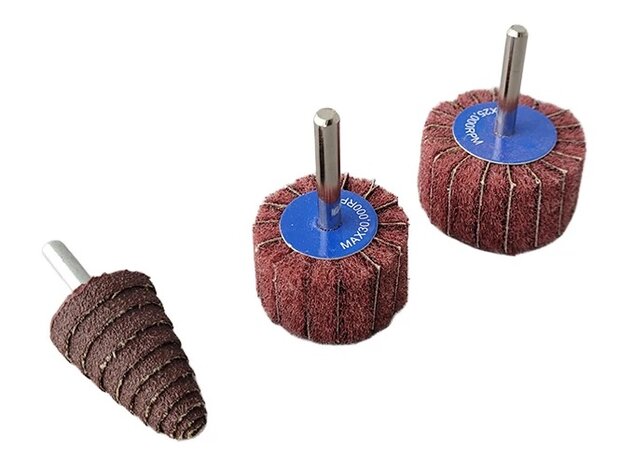 Set di dischi abrasivi e spazzole / 10 pezzi