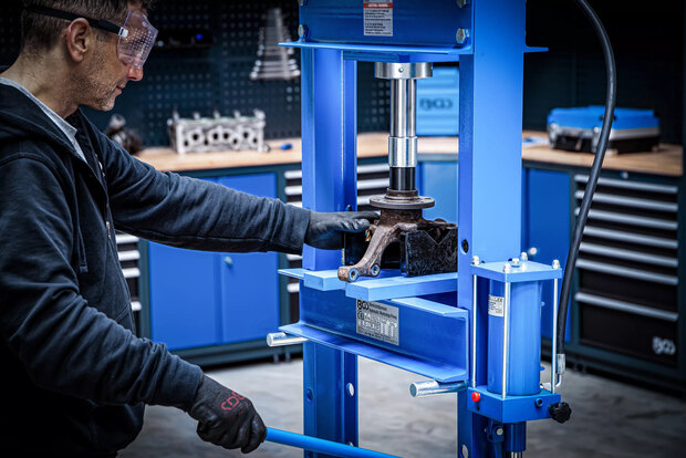 Pressa da officina 20 tonnellate