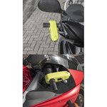 Blocco freno a mano per moto scooter