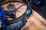 Manometro pneumatico per gonfiaggio gomme digitale 0 - 16 bar