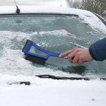 Spazzola per neve da 14 5 pollici con raschiaghiaccio